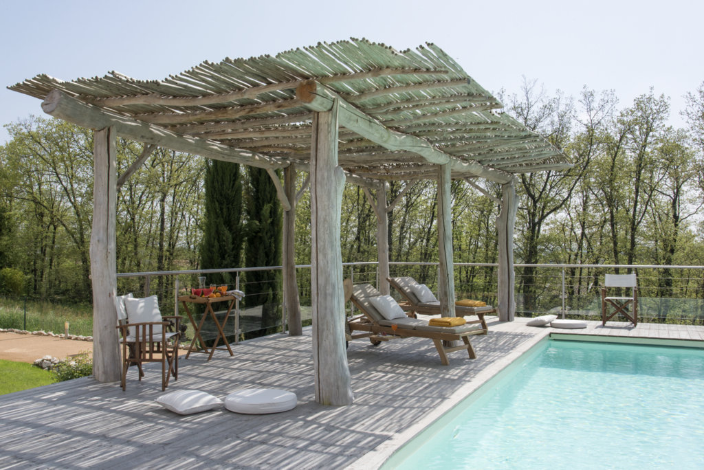 Pergola en bois flotté en Région Toulousaine