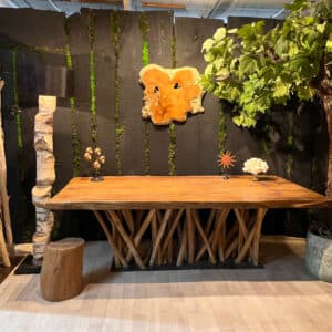 Création d'une Table en bois Africain "mille pattes"