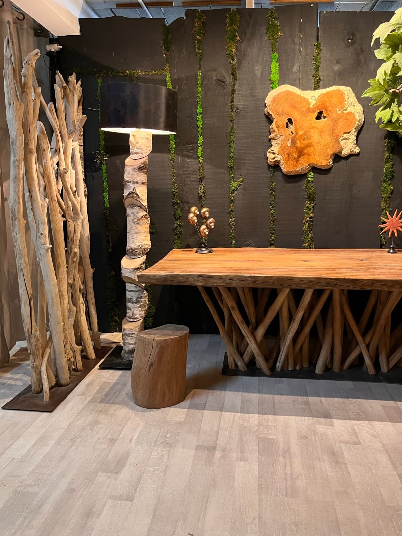 Création d'une Table en bois Africain "mille pattes" – Image 3