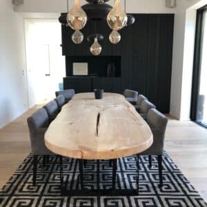 Création d'une table en bois flotté ovale