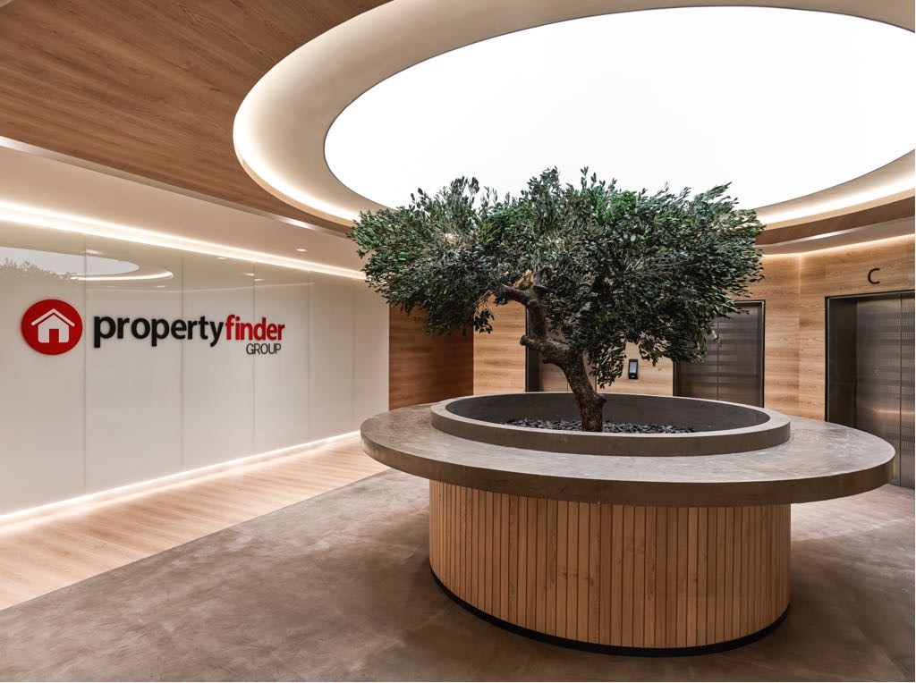 Réalisation d&rsquo;un Olivier en végétaux stabilisés à Dubaï