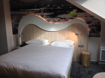 Chevets en bois flotté et table basse