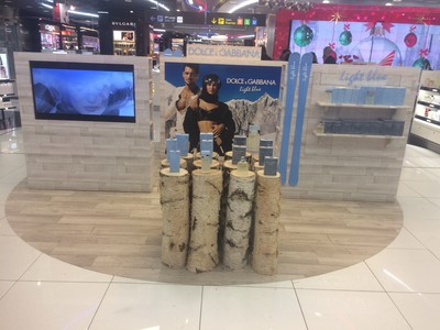 Réalisation de rondins en troncs de bouleaux pour Dolce Gabana